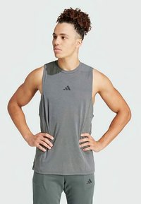 adidas Performance DESIGNED FOR WORKOUT - Top - dgh solid grey