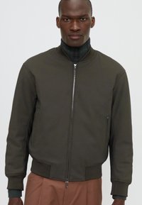 Emporio Armani BLOUSON - Bomberjacka - verde militare