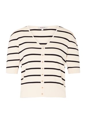 Beige cardigan met korte mouwen, zwarte horizontale strepen, V-hals en zes parelachtige knopen aan de voorkant. Zachte brei textuur.
