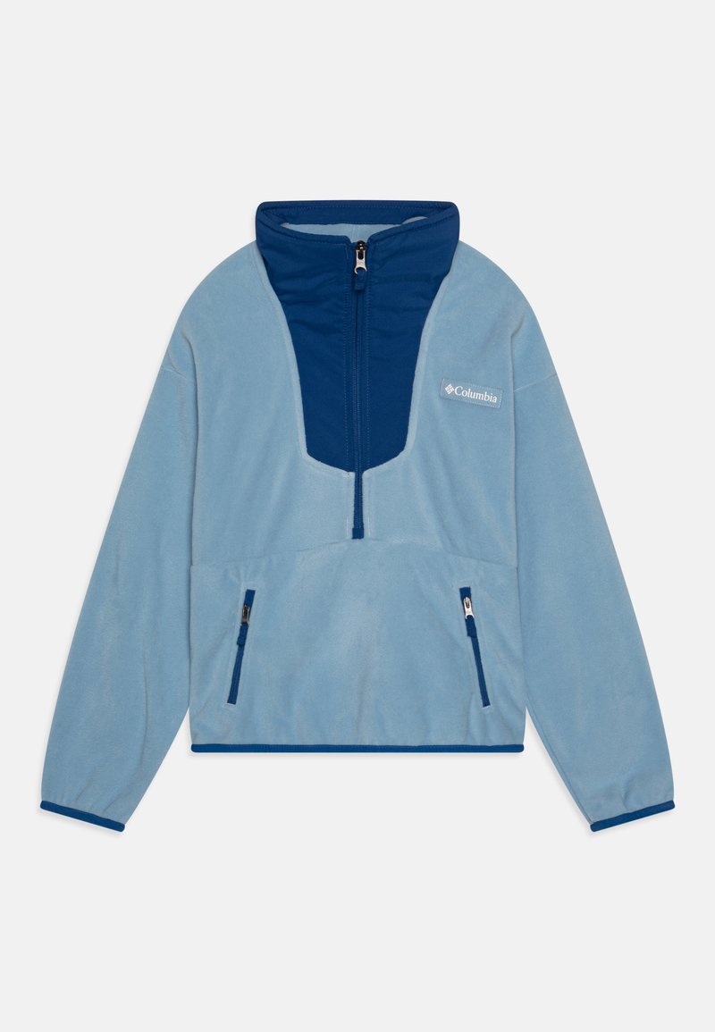 Sininen fleece-huppari korkealla kauluksella, puolivetoketjulla edessä ja kahdella vetoketjullisella sivutaskulla. Ominaisuuksiin kuuluu kontrastia tuova sininen kaula-aukko ja logo.