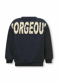 Marineblauwe sweatshirt met bloemenpatroon tekst die "SOREGOU" spelt. Kenmerken zijn ribgebreide manchetten en zoom, ronde halslijn en een zachte stoftextuur.