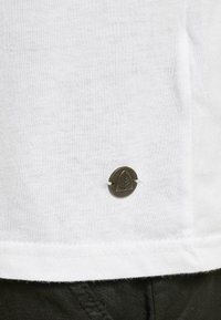 Just Rhyse POCOSOL RAGLAN  - T-shirts med print - white pink