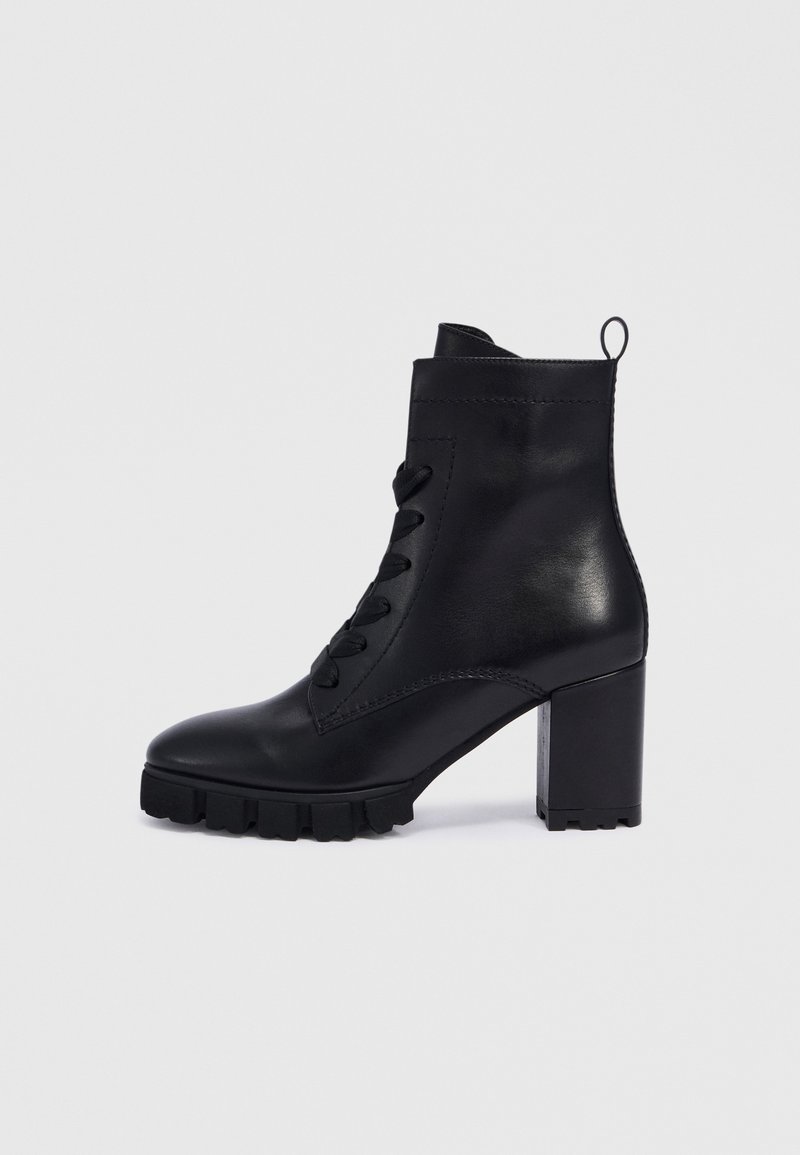 Botines de tacón