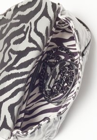 L'Atelier Du Sac SADIE czarny