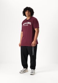 Jack & Jones JJJOSH  czarny