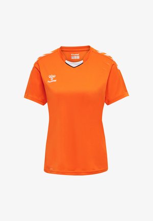 Fel oranje sportshirt met korte mouwen met wit hummel-logo op de borst en witte chevronstrepen op de schouders, V-hals met witte inzet.