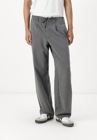 Jack & Jones PREMIUM JPSTBILL JJCAPRA - Kelnės - grey