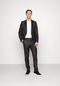 Twisted Tailor PUCCINI - Κοστούμι - black/gold