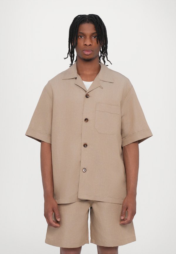 CAMP COLLAR SHIRT - Hemd - hazel beige