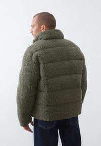 Pier One Fleecejakke - olive