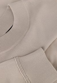 Niet geselecteerd, beige