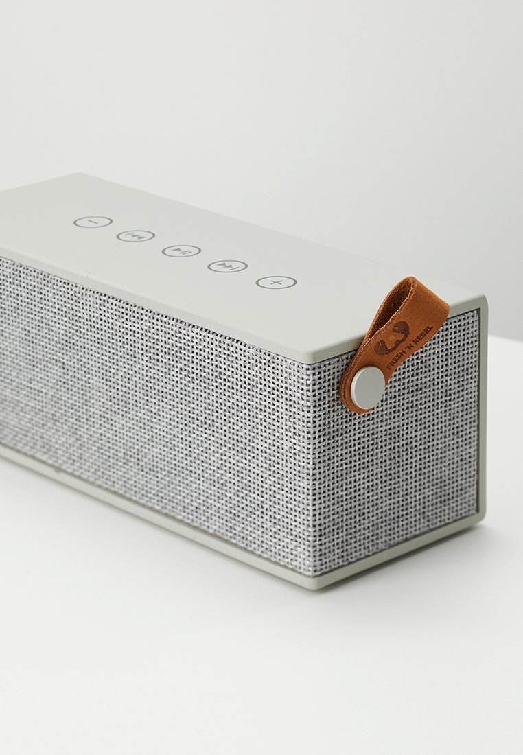 rockbox brick speaker review