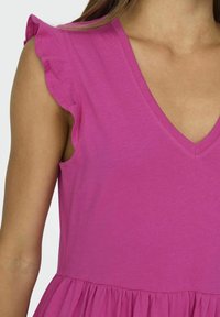 ONLY RÜSCHEN - Vestido ligero - raspberry rose