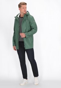 Schmuddelwedda Cappotto corto - green