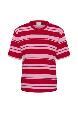 Kortærmet t-shirt med vekslende røde og pink vandrette striber, rund halsudskæring og almindelig pasform på hvid baggrund.