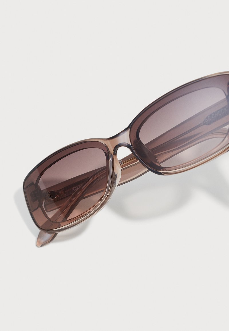 QUAY AUSTRALIA VIBE CHECK - Sunglasses - doe/brown fawn  display picture 3