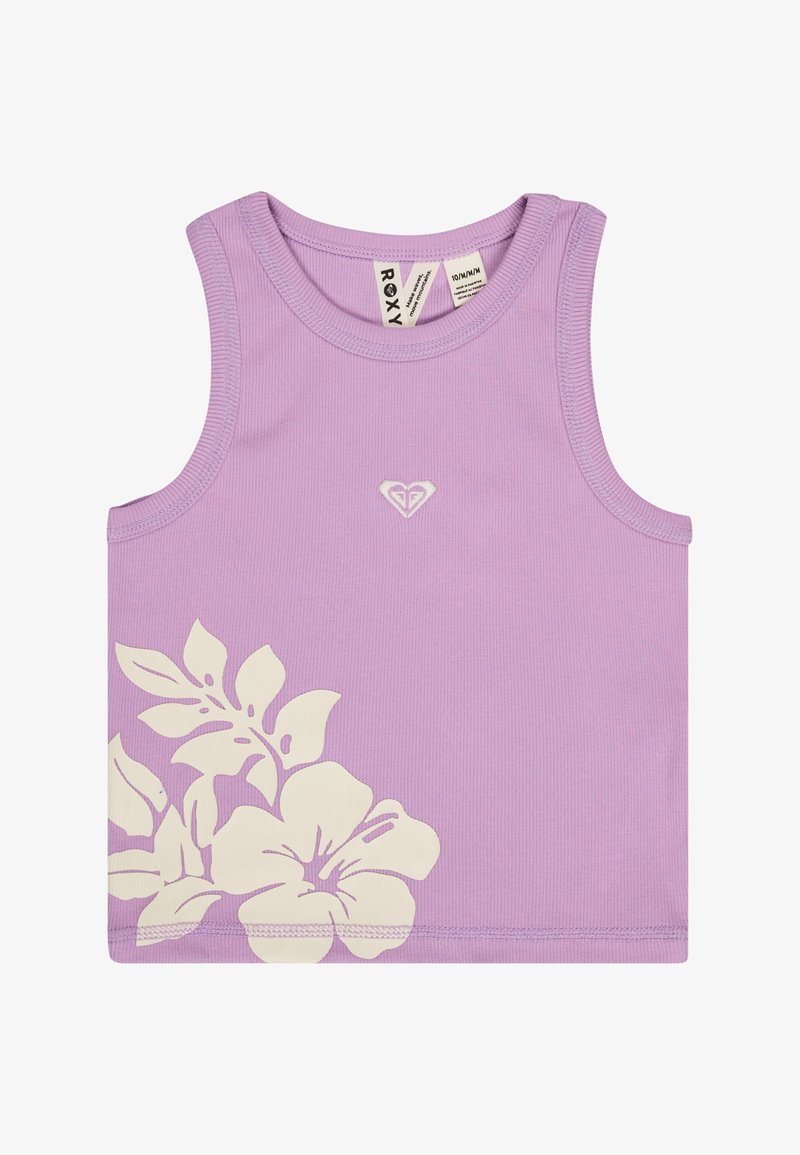 Top corto sin mangas lila con estampado de flor de hibisco blanca en la parte inferior izquierda y pequeño logo en forma de corazón en el centro del pecho.