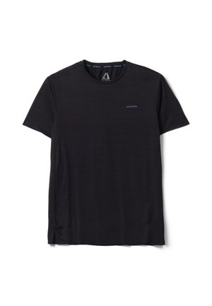 Camiseta negra de manga corta y cuello redondo con pequeño logo azul "ALTAVIA" en el pecho y en el interior del cuello.