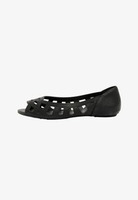Nepasirinkta, black