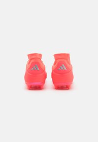 adidas Performance F50 LEAGUE MID FG/MG - Jalkapallokengät kiinteälle alustalle - turbo/aurora black/platin metallic