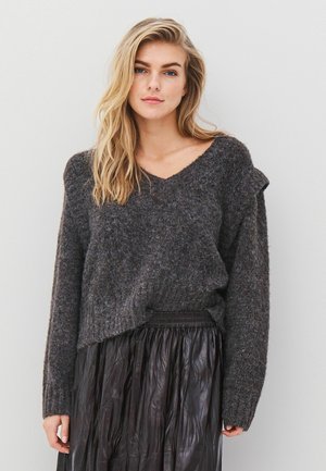 AGNES  - Stickad tröja - brown