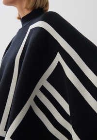 someday. BENUKI - Poncho - black