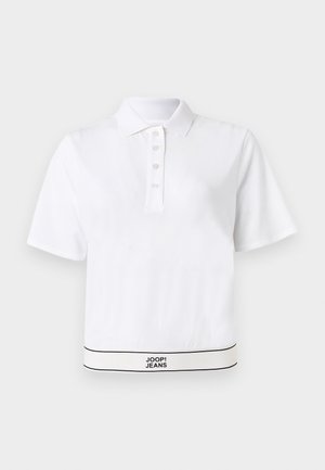 Fehér, rövid ujjú galléros póló négy gombbal és fekete szegélyű szegéllyel, amelynek alján középen a "JOOP! JEANS" felirat olvasható.