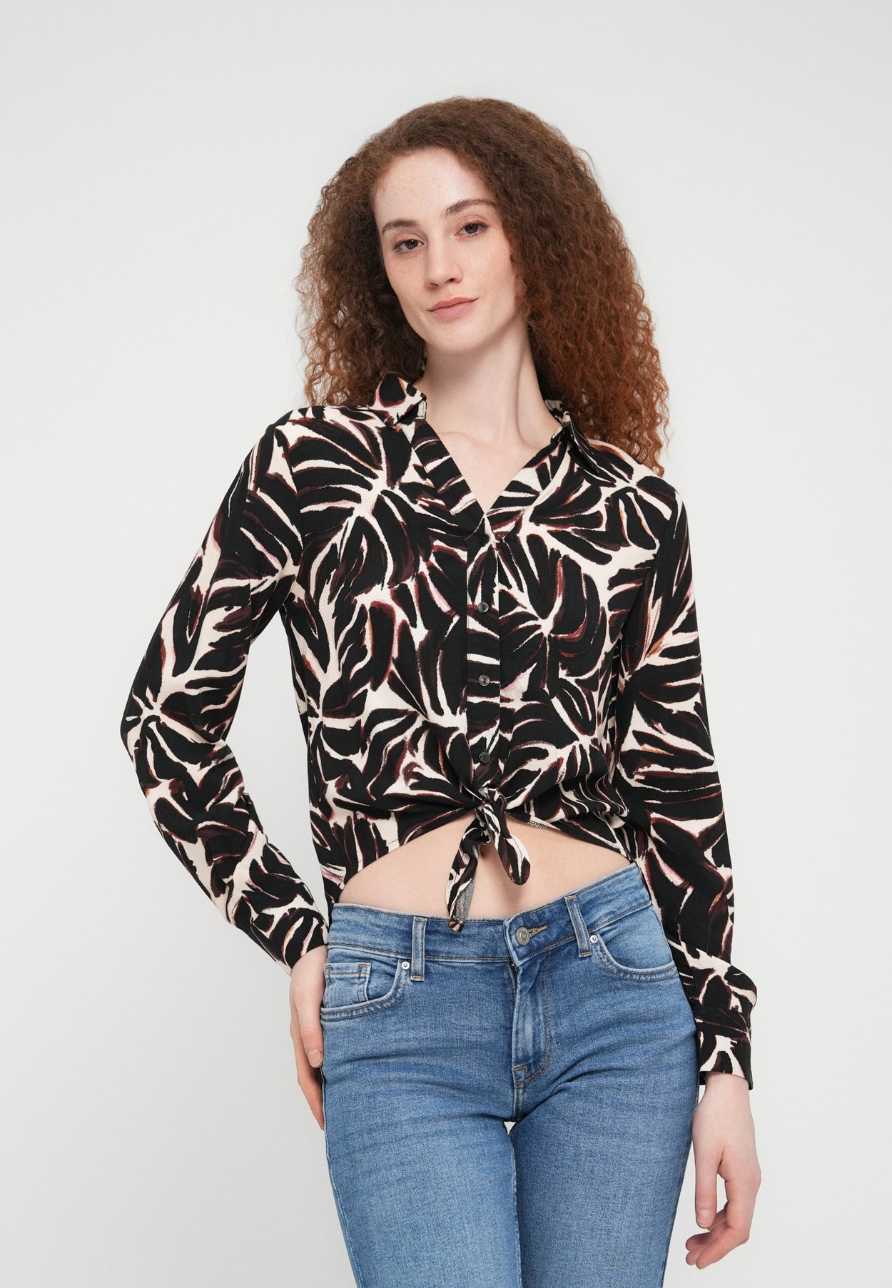 ONLNOVA LIFE KNOT SHIRT