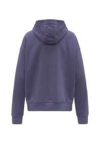 Felpa viola con cappuccio, realizzata in tessuto morbido. Presenta una vestibilità comoda, maniche lunghe e polsini e orlo a coste. Texture liscia, design minimale.