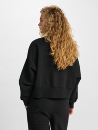 Hummel BOXY CREW NECK - Sweater - black