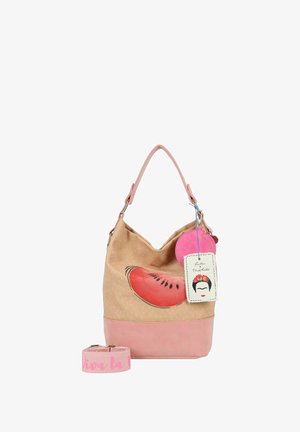 Sac multicolore avec un design de pastèque, accents roses et texture lisse. Comprend une bandoulière amovible avec le texte "Viva la".