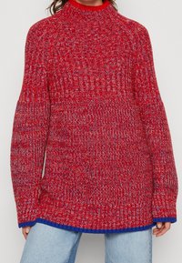 ARKET Sweter