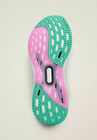 adidas by Stella McCartney ULTRABOOST 5 - Road running shoes - mint rush   cloud white   sand