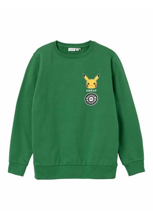 Zielona bluza z grafiką Pikachu i czarnym okrągłym logo. Posiada ściągacze na mankietach i u dołu oraz klasyczny okrągły dekolt.