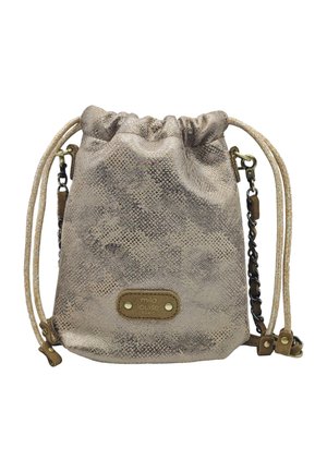 Petit sac bourse métallique à imprimé serpent avec fine bretelles et une étiquette en cuir indiquant « mila louise Paris » à l'avant.