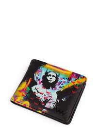 Pánská peněženka na bifold, vyrobená z černé kůže, s živým graffiti designem zahrnujícím barevné skvrny a vytištěnou postavou na přední straně.