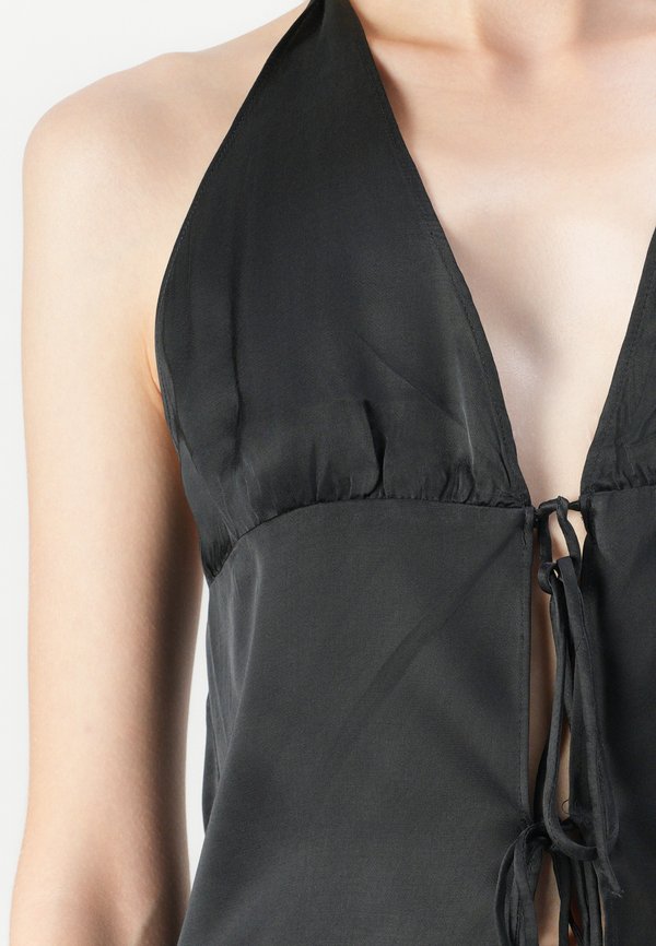 TIE-FRONT HALTERNECK - Blouse3