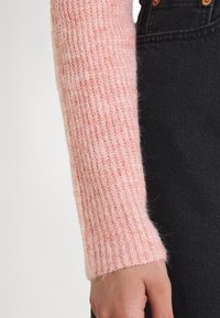 Pieces PCELLEN V NECK - Camisola - misty rose