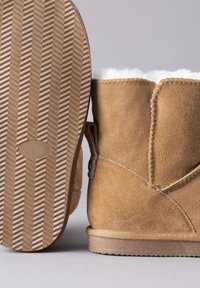 Lakeland Leather Slippers - tan