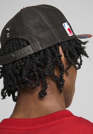 Puma Šiltovka - black aop