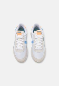 Puma FUTURE RIDER SOFT - Zapatillas - white/pristine