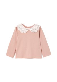 Rosa Langarmhemd mit einem weißen, gewellten Spitzenkragen mit Lochdetails. Aus weichem Baumwollmaterial, lockere Passform und mit hinterem Verschluss.
