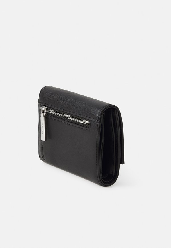 DAILY MEDIUM TRIFOLD - Wallet2