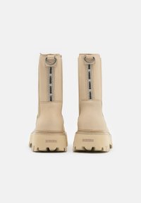 Bronx GROOV-Y - Botines con plataforma - camel