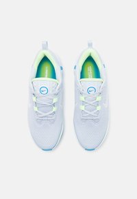 Nike Performance INFINITY FLOW UNISEX - Scarpe da corsa su strada - football grey/white/barely volt/photo blue