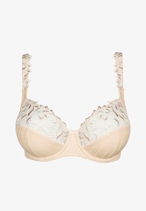 Beige bh met kantdetail op de cups, verticale streepjespatroon en verstelbare bandjes. Zacht stof met geschulpte randen.