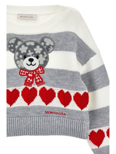 Pull rayé gris et blanc avec un visage d'ours à motif floral, un nœud rouge et une rangée de cœurs rouges sur la poitrine et la manche.