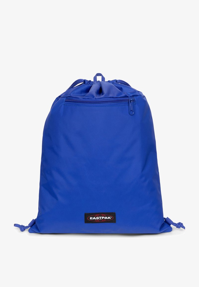 Blå dragsäck tillverkad av slitstark nylon med en toppöppning som dras ihop, har en framficka med dragkedja och en svart varumärkeslogo.