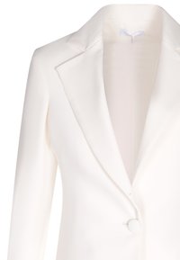Weißes Blazer aus glattem Stoff, mit Reverskragen, einer Knopfschließe und taillierter Passform. Die Innenseiten sind mit leichtem Stoff gefüttert.