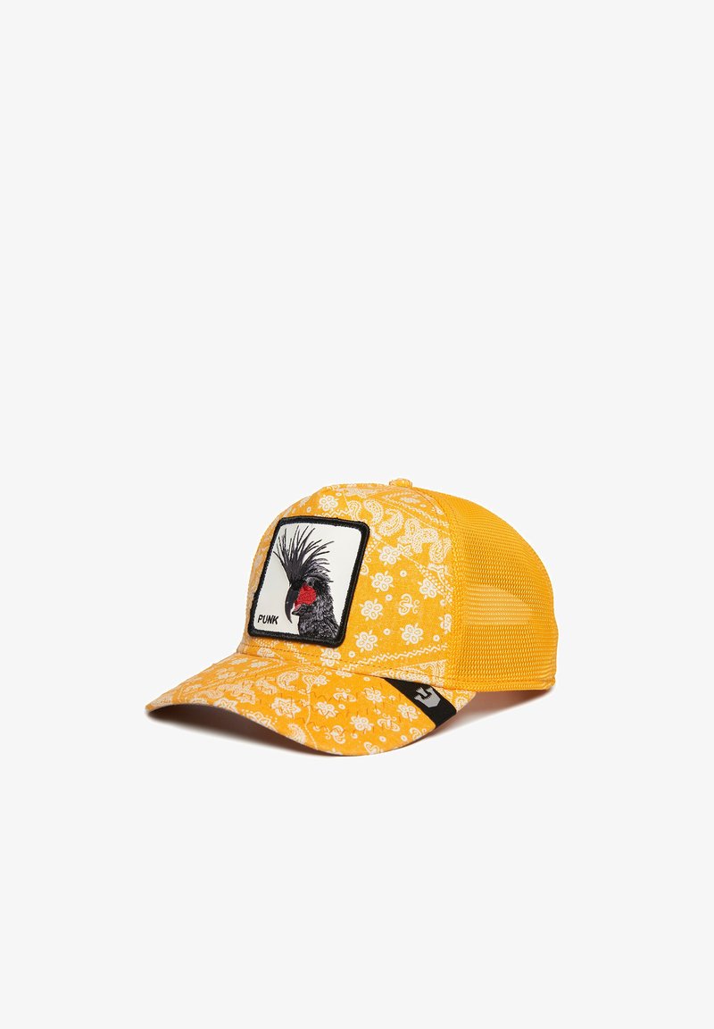 Cappellino da camionista giallo con motivo paisley, retro in rete e una toppa quadrata con un'illustrazione di un uccello con il testo "PUNK."